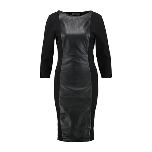 STRAWBERRY - sukienka z dżerseju - Ibana - kolor czarny