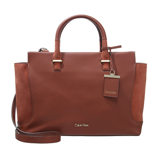 C4ROLYN - torebka - Calvin Klein - kolor brązowy