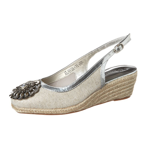 GUILDA - sandały na koturnie - Anne Klein - kolor srebrny